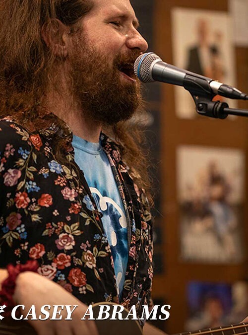 KALA 合作艺术家 Casey Abrams:综艺曝光与爵士贝斯背书 3 kala-artist-casey-abrams-journeyman-ubass
